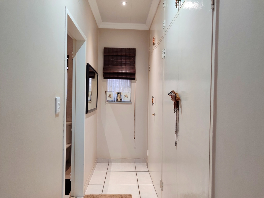 3 Bedroom Property for Sale in Flamwood North West